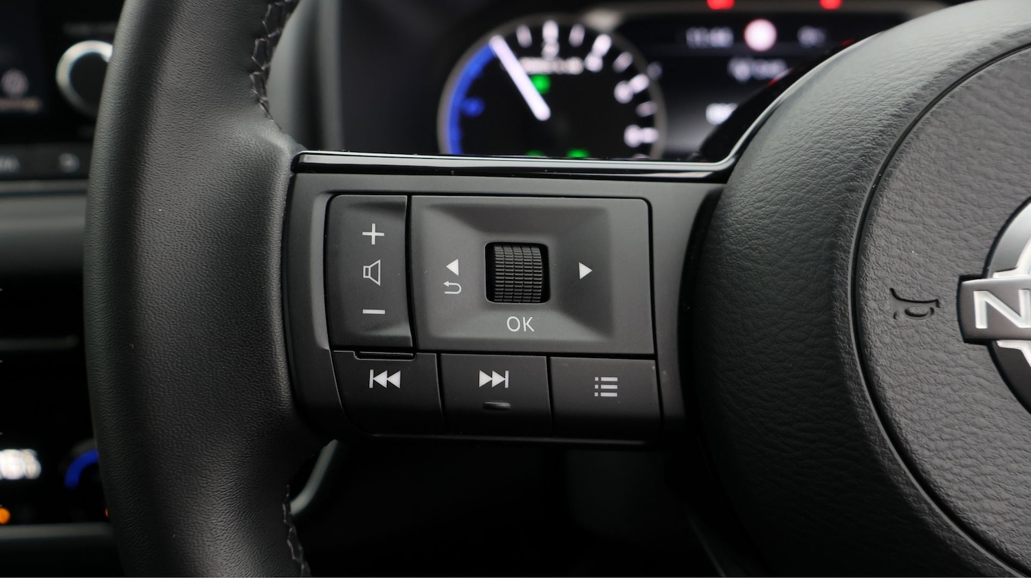 Used Nissan Qashqai for sale - 77181868: Photo 25