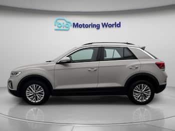 Used Volkswagen T-Roc 2023 for sale - 79585857: Photo