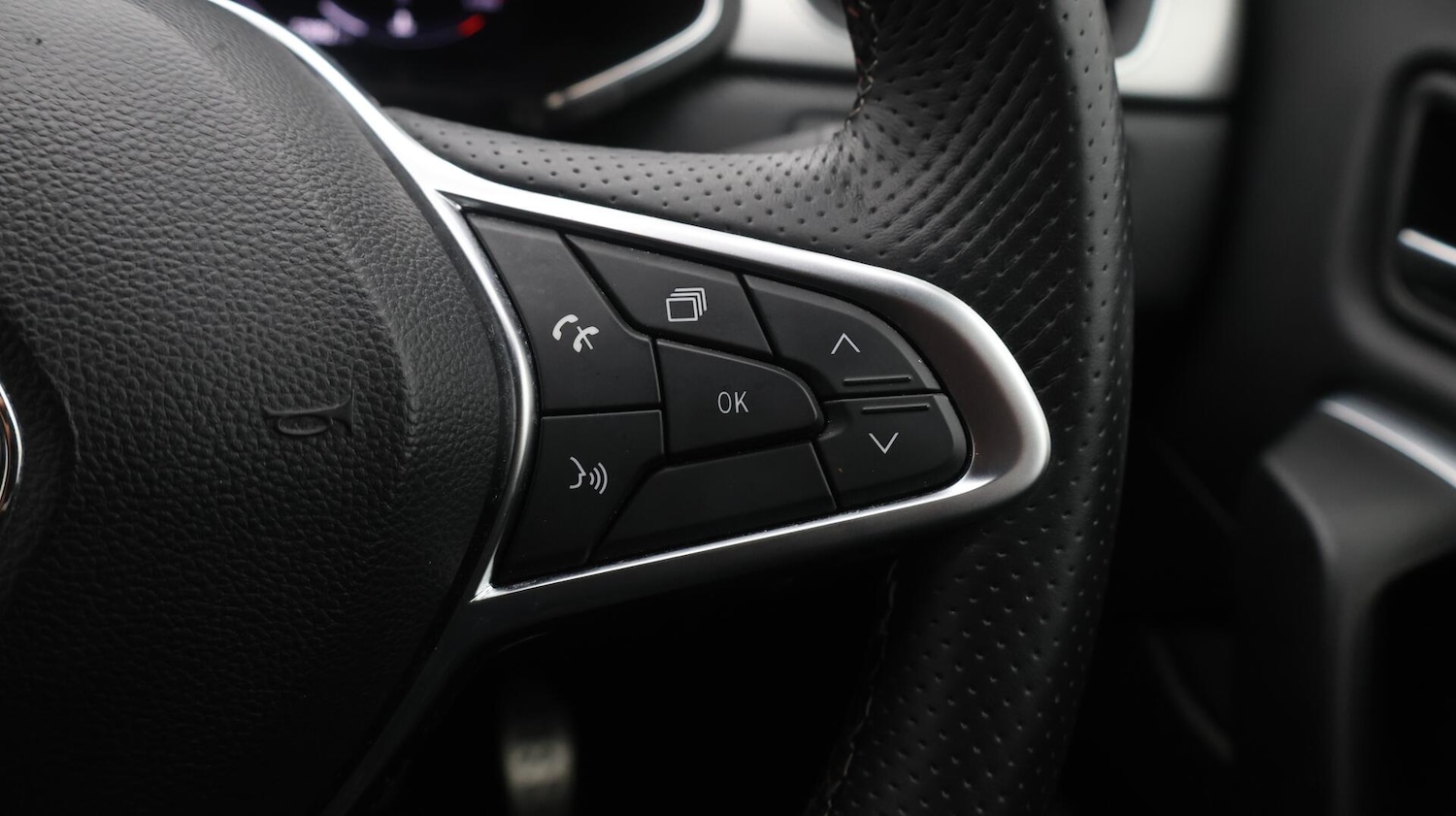 Used Renault Captur 2022 for sale - 76371526: Photo 25