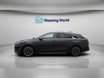 Used Kia Pro Ceed 2023 for sale - 77618579: Photo