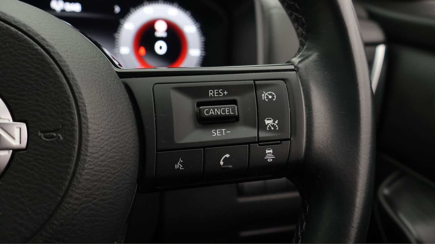 Used Nissan Qashqai for sale - 77745275: Photo 21