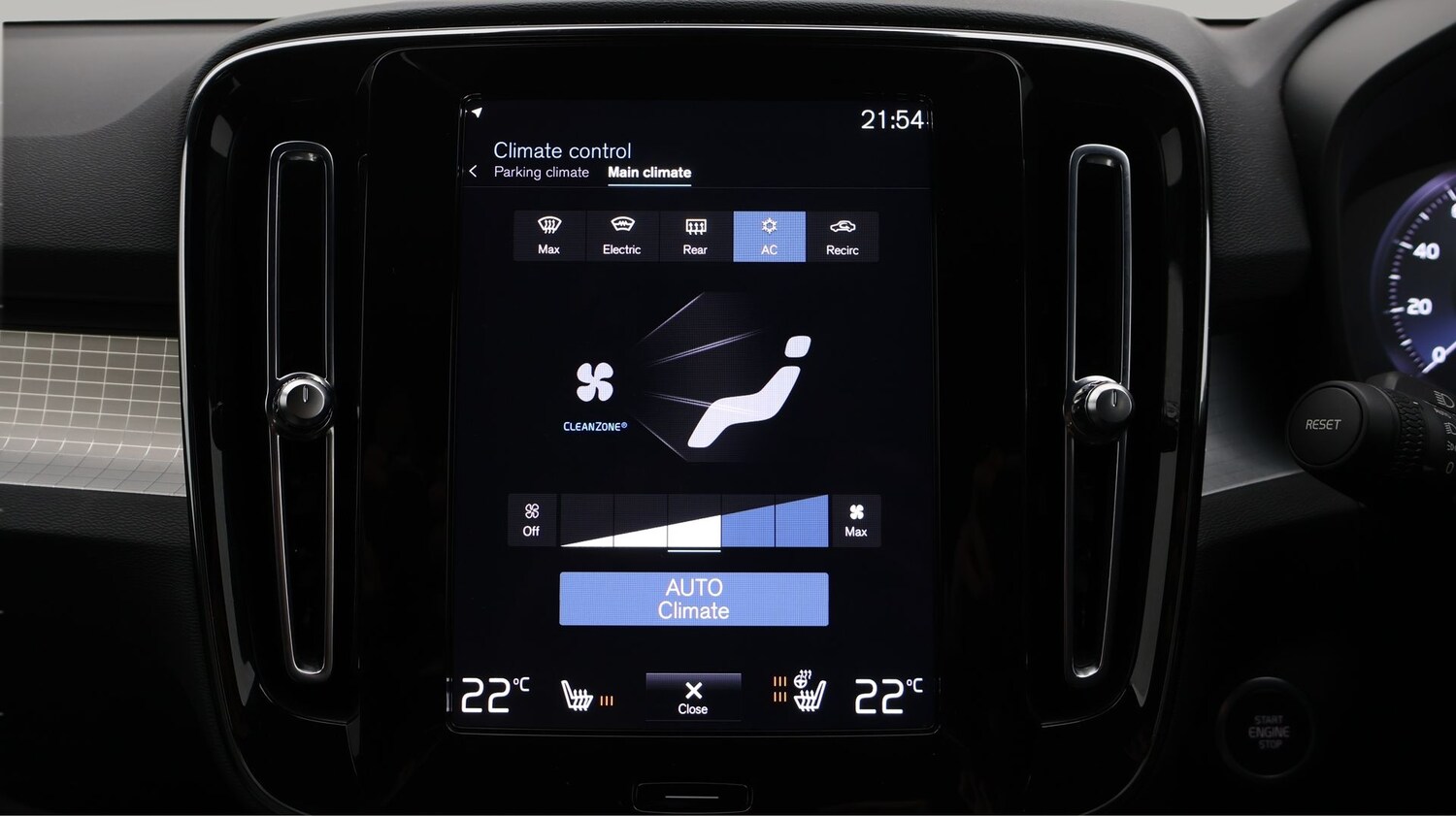 Used Volvo XC40 2023 for sale - 77501577: Photo 12