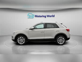 Used Volkswagen T-Roc 2023 for sale - 79704836: Photo