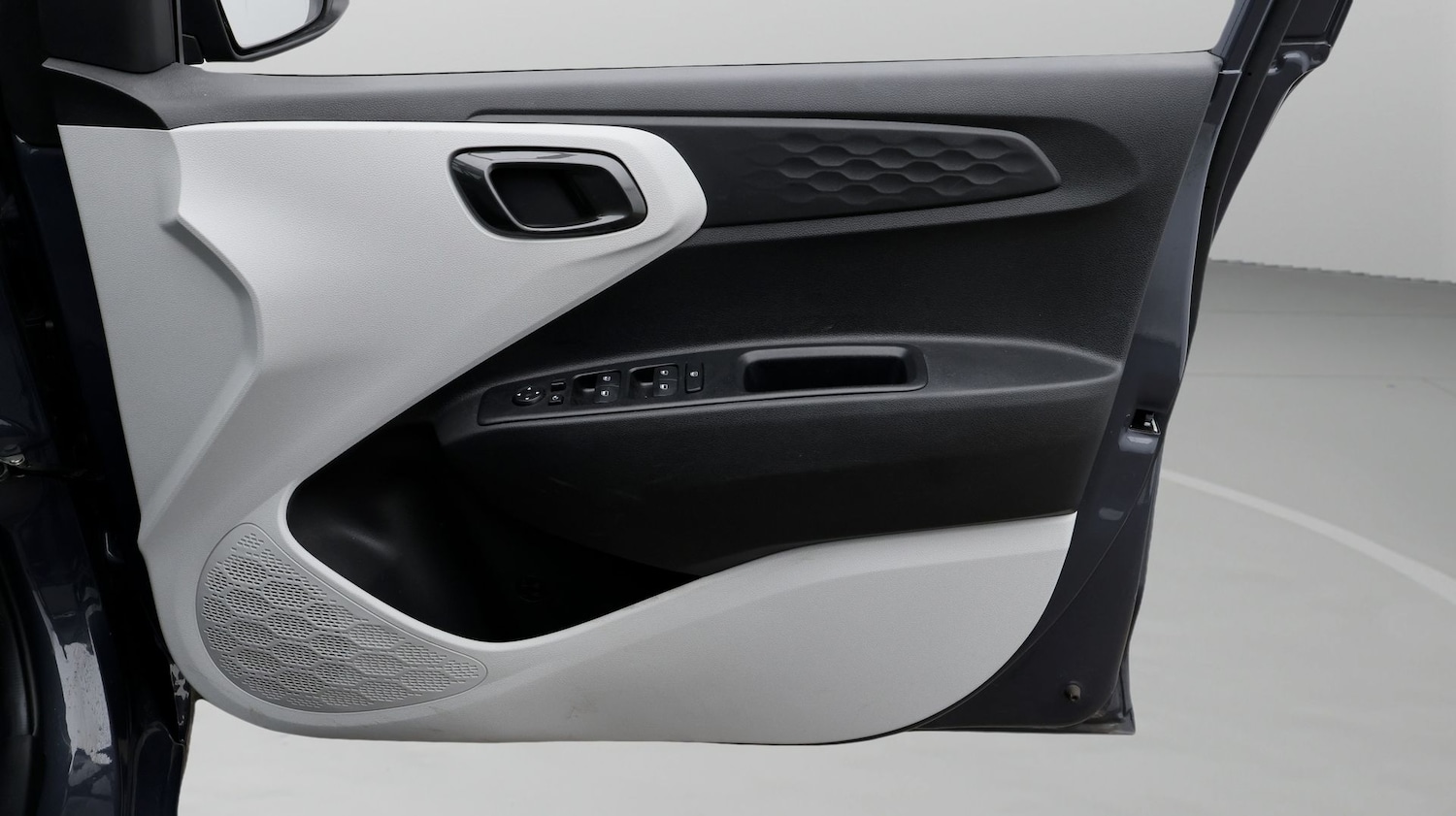 Used Hyundai i10 2024 for sale - 77767936: Photo 15