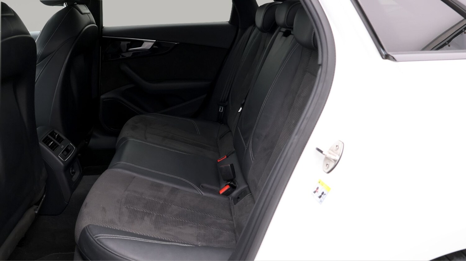 Used Audi A4 2020 for sale - 77208639: Photo 16