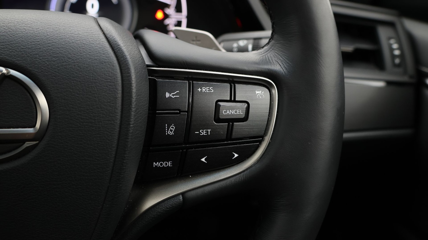 Used Lexus ES 2023 for sale - 77377895: Photo 27