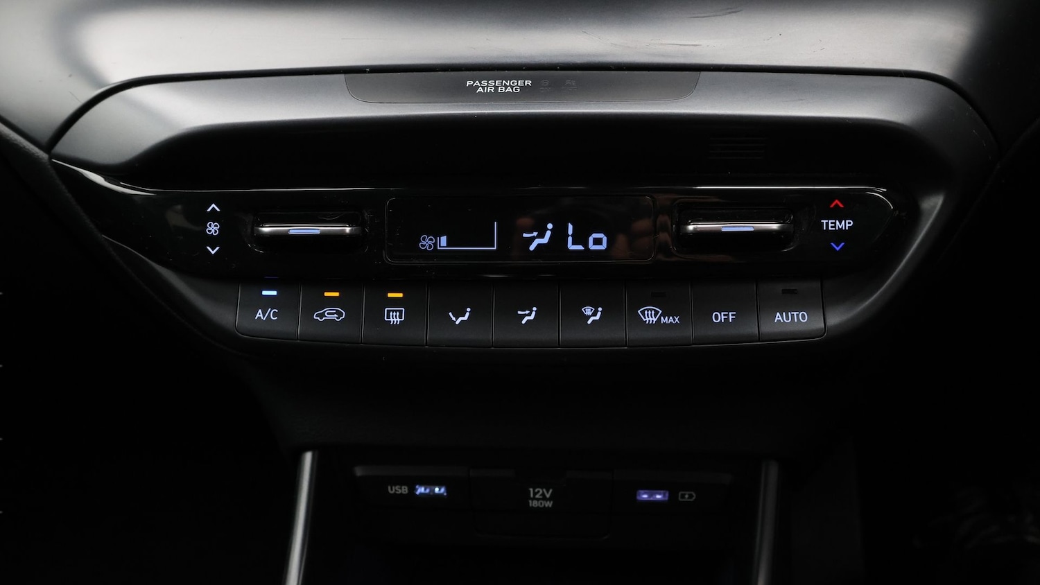 Used Hyundai i20 2022 for sale - 77249121: Photo 12