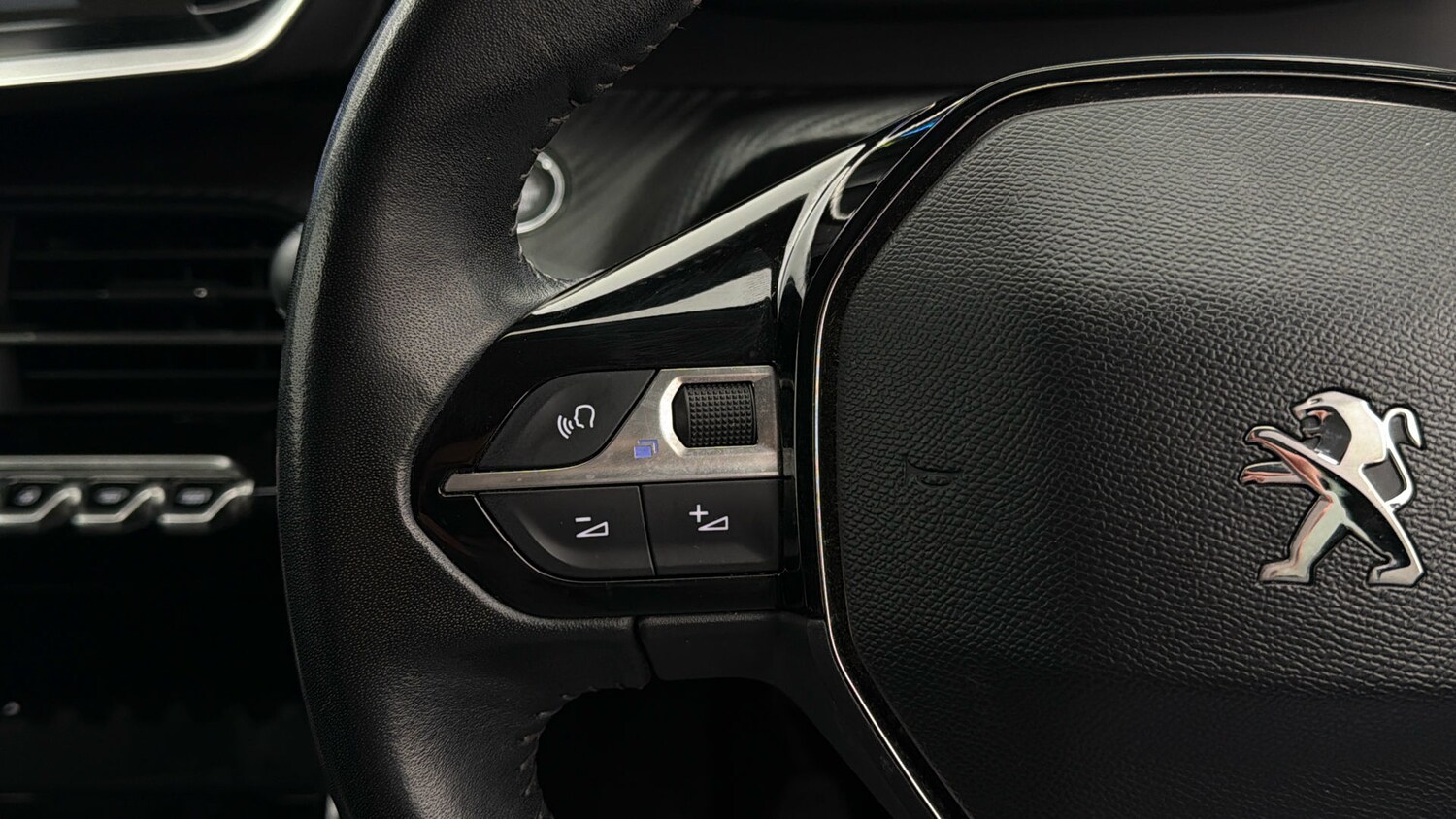 Used Peugeot 208 2020 for sale - 78123509: Photo 23