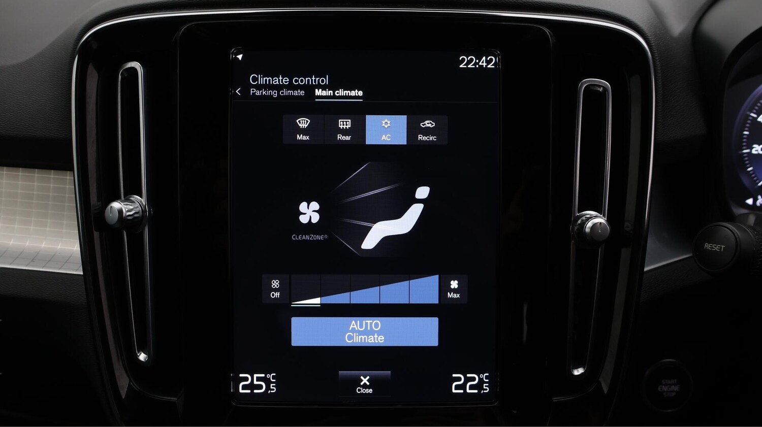 Used Volvo XC40 2022 for sale - 76781240: Photo 13