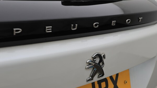 Used Peugeot E-2008 2021 for sale - 76152779: Photo 22