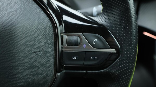 Used Peugeot E-2008 2021 for sale - 76152779: Photo 24