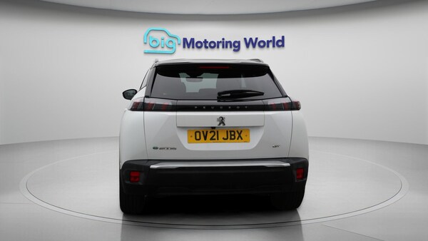 Used Peugeot E-2008 2021 for sale - 76152779: Photo 6