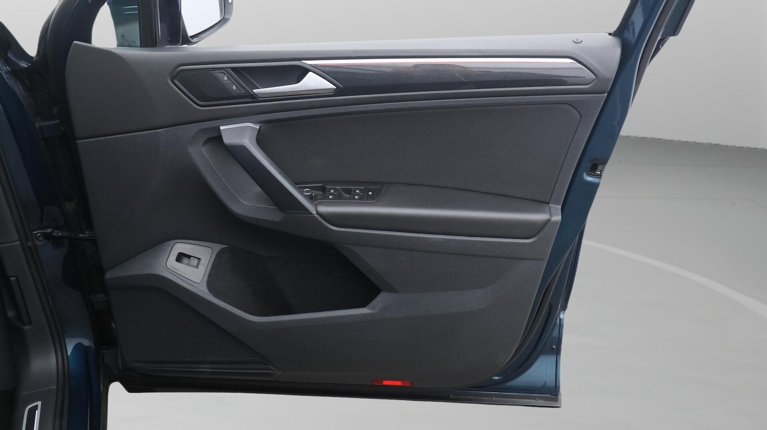 Used Volkswagen Tiguan 2021 for sale - 76572342: Photo 16