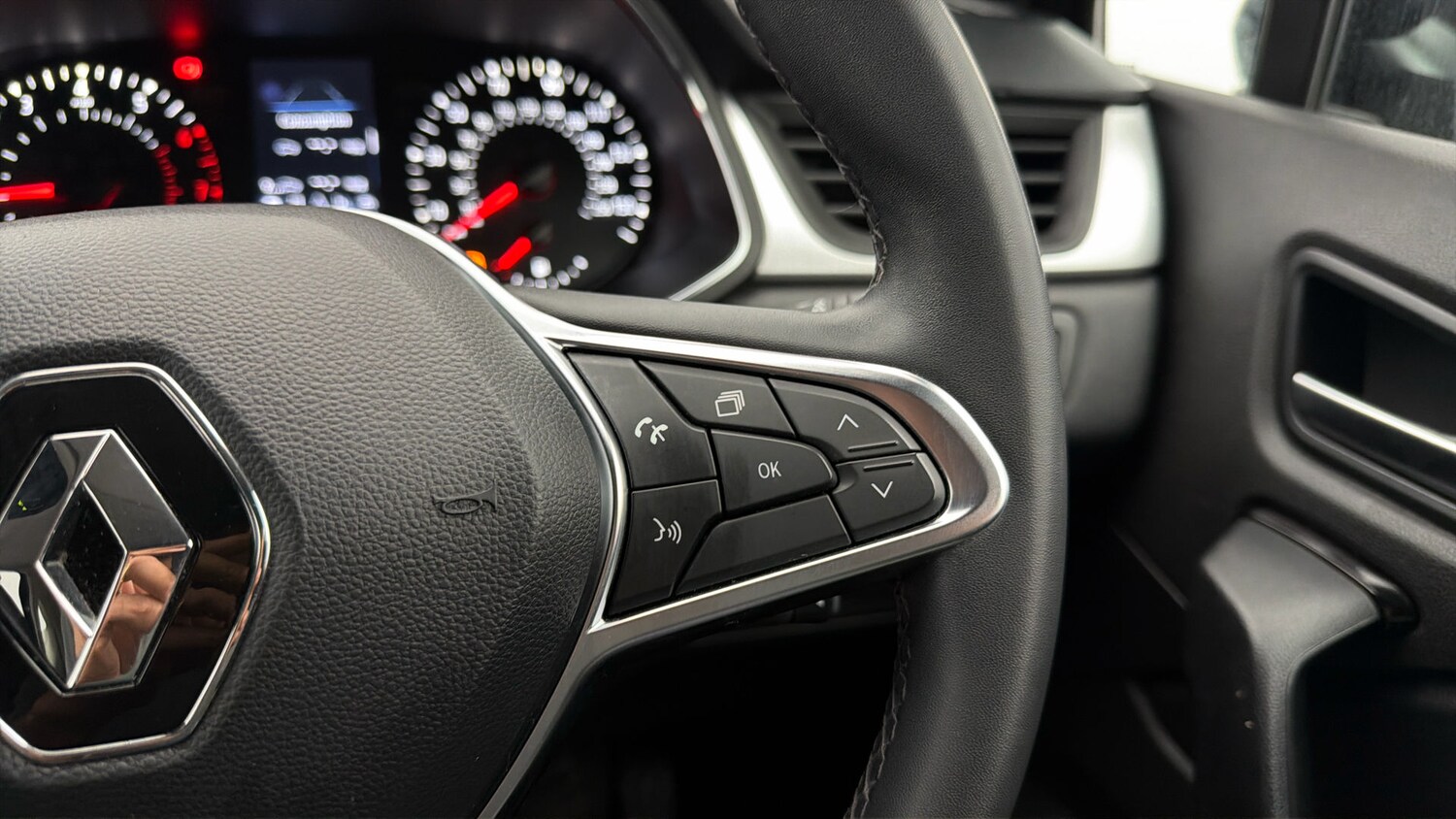 Used Renault Captur 2022 for sale - 78179929: Photo 23