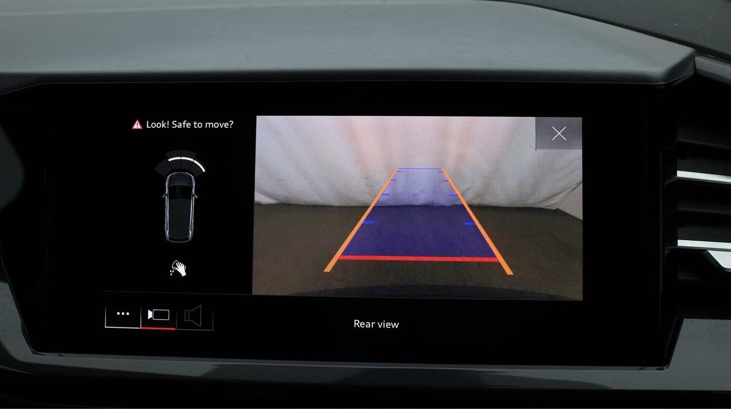 Used Audi Q4 e-tron 2021 for sale - 75990535: Photo 49