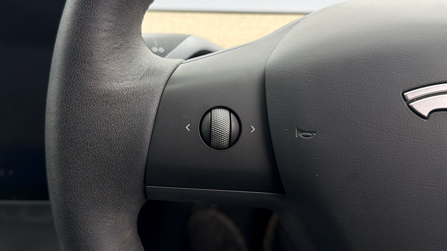 Used Tesla Model Y 2022 for sale - 78123859: Photo 23