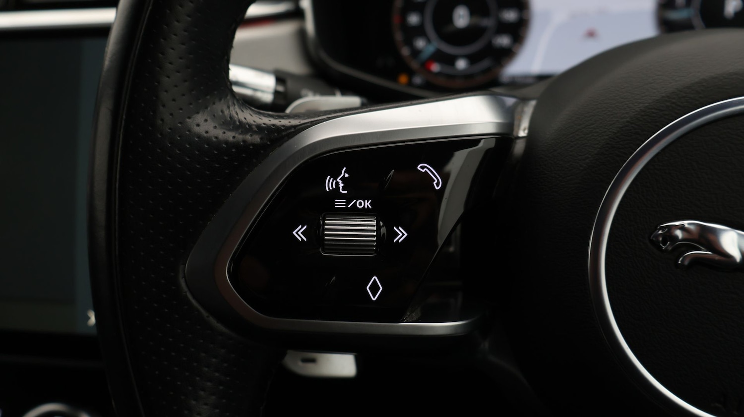 Used Jaguar F-Pace 2021 for sale - 77274707: Photo 28