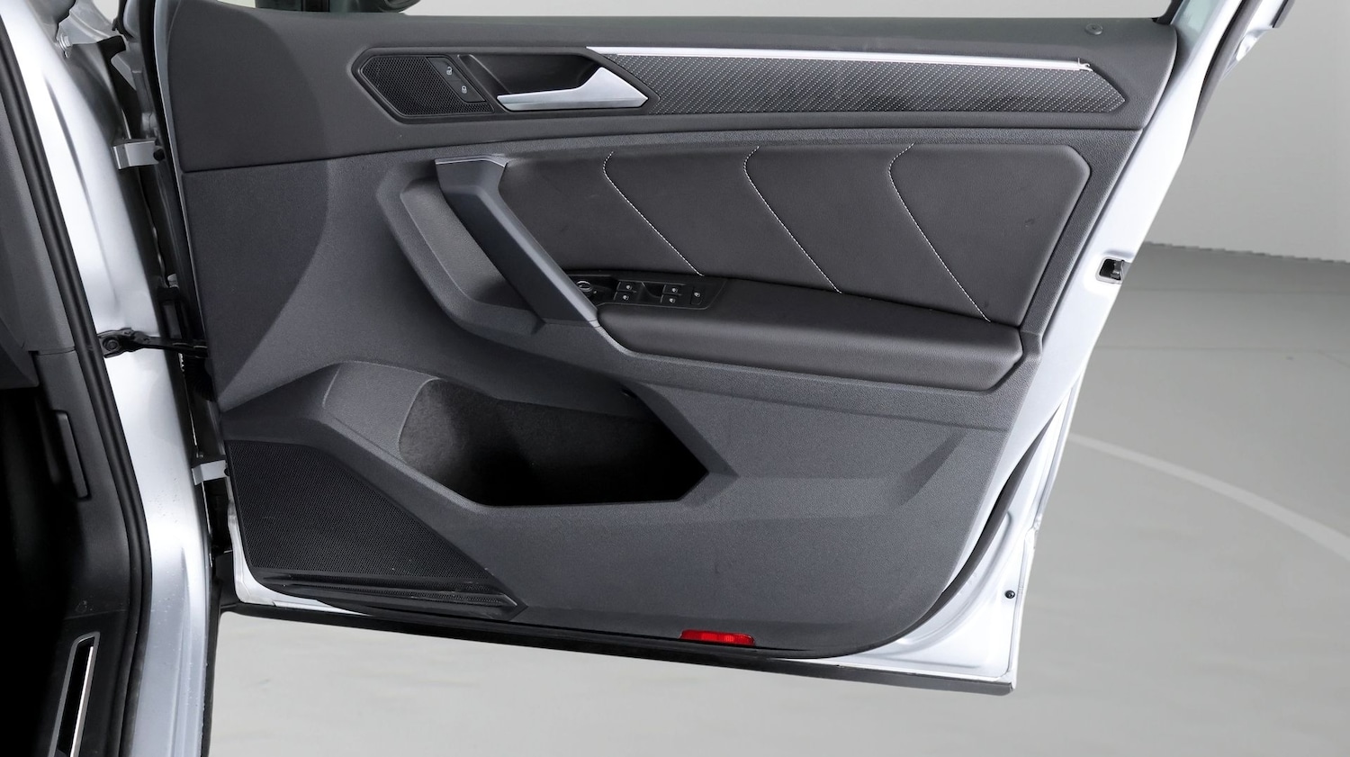 Used Volkswagen Tiguan 2024 for sale - 78070168: Photo 15