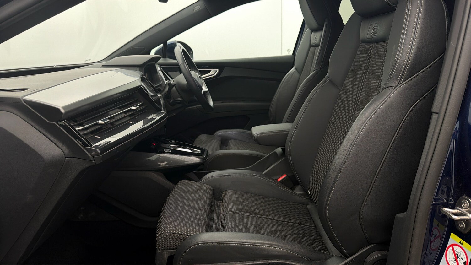 Used Audi Q4 e-tron 2023 for sale - 78011464: Photo 13