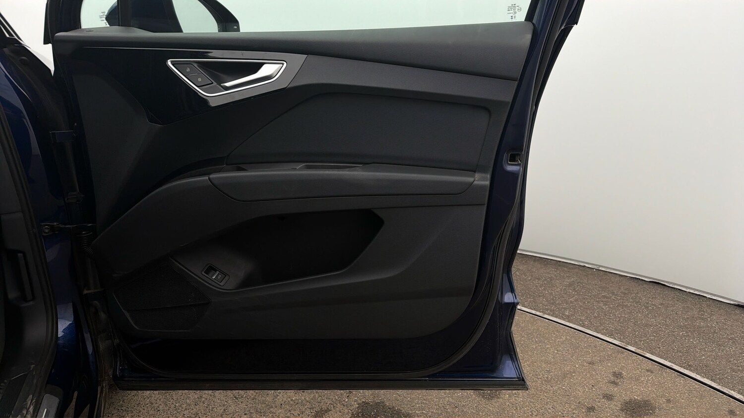 Used Audi Q4 e-tron 2023 for sale - 78011464: Photo 14