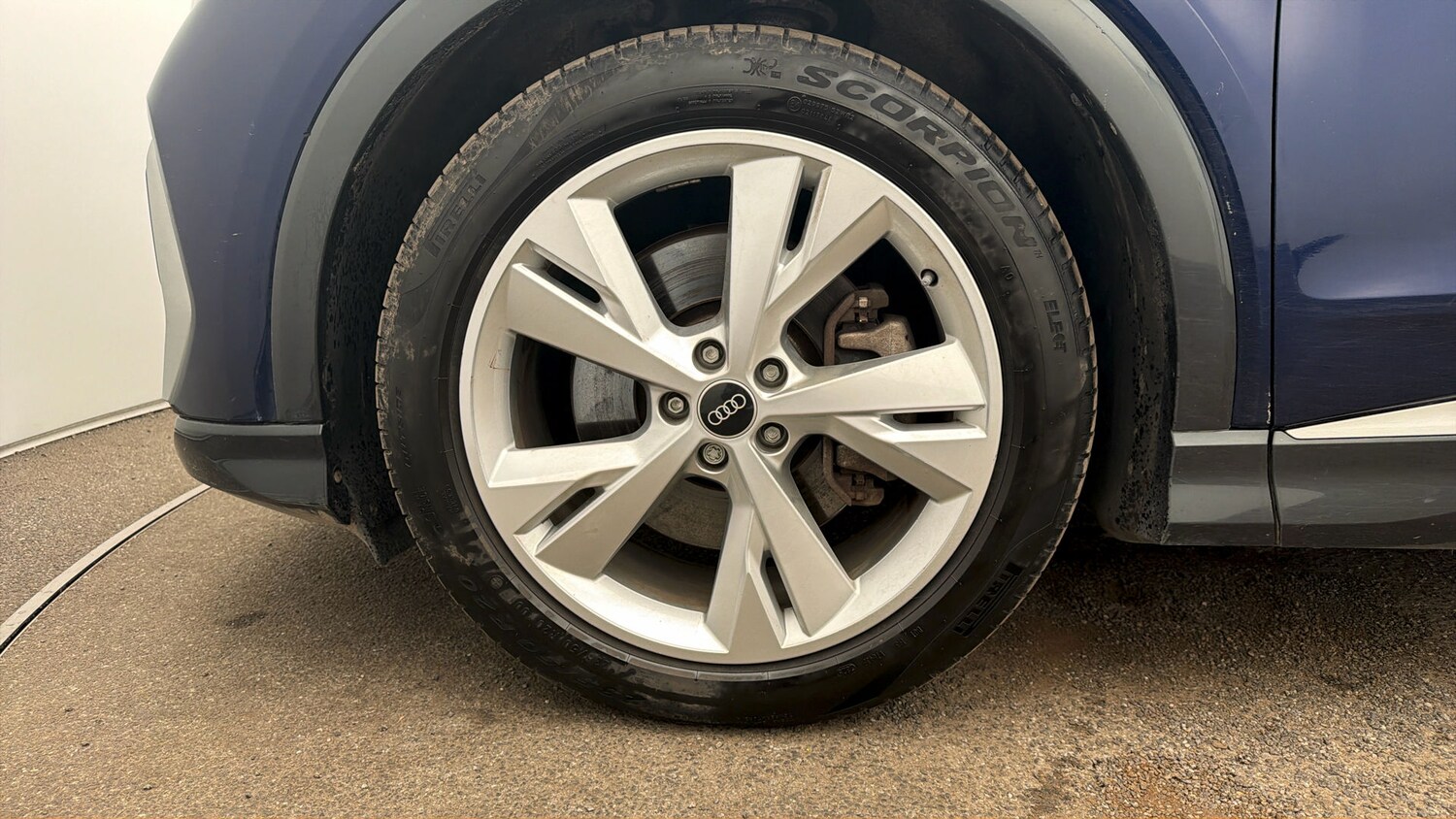 Used Audi Q4 e-tron 2023 for sale - 78011464: Photo 17