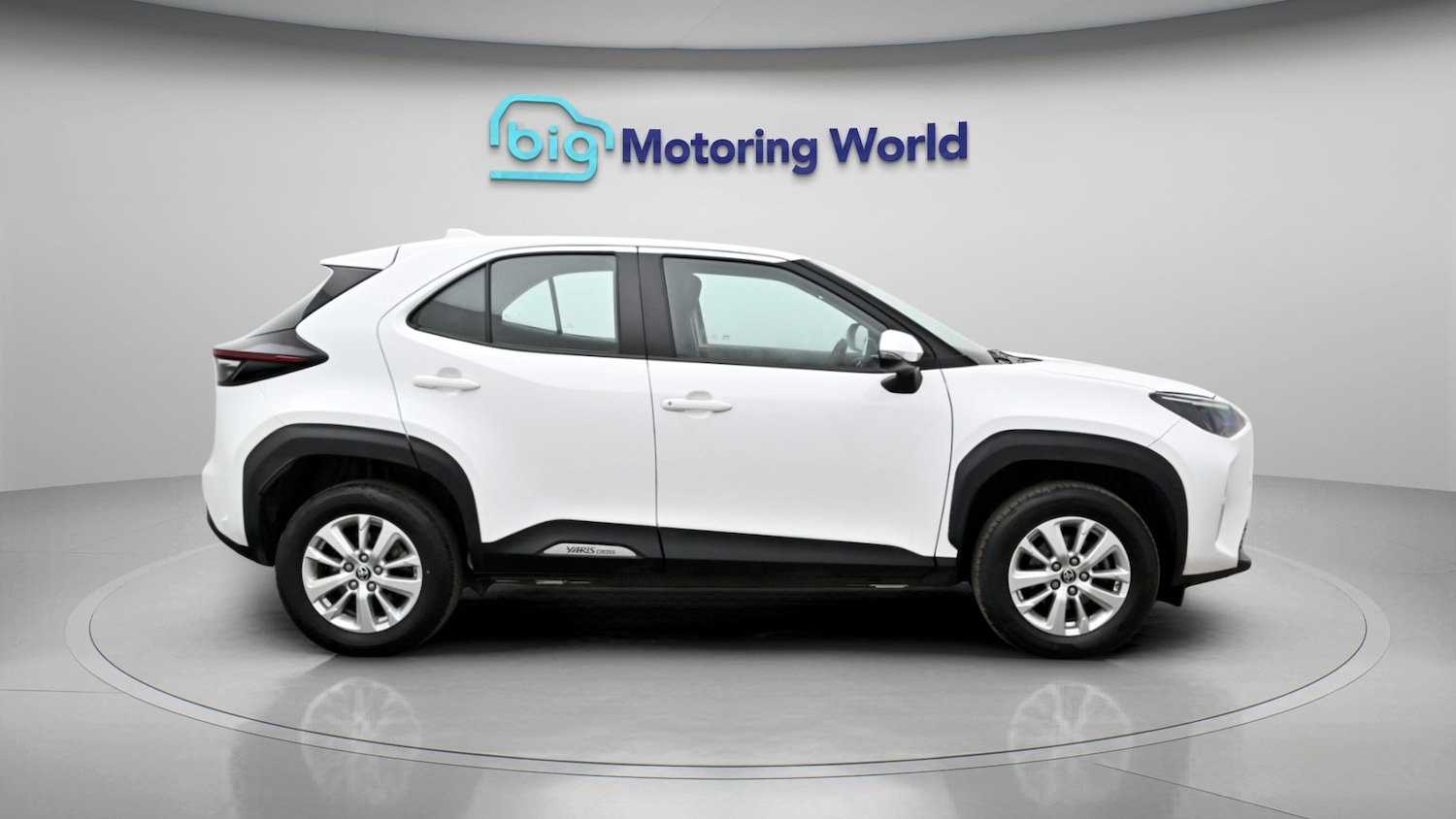 Used Toyota Yaris Cross 2024 for sale - 77906201: Photo 8