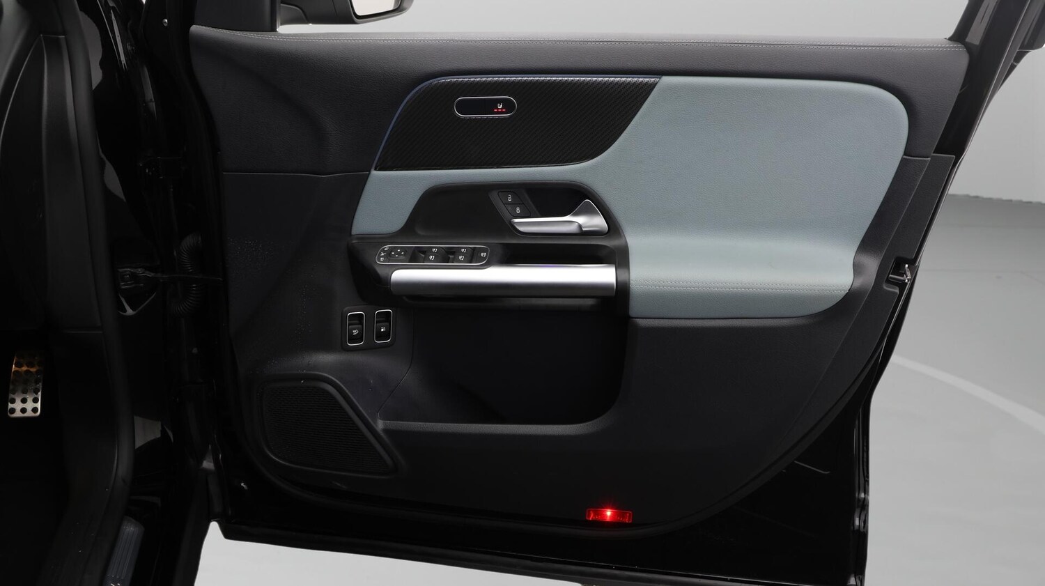 Used Mercedes-Benz GLA 2024 for sale - 76498571: Photo 16