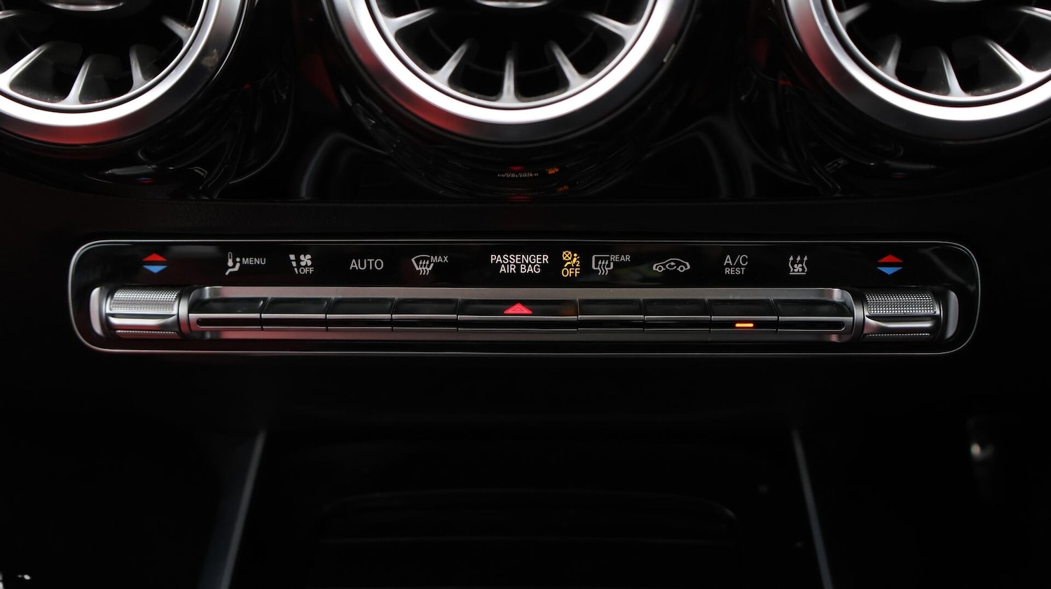 Used Mercedes-Benz GLA 2022 for sale - 76728713: Photo 13