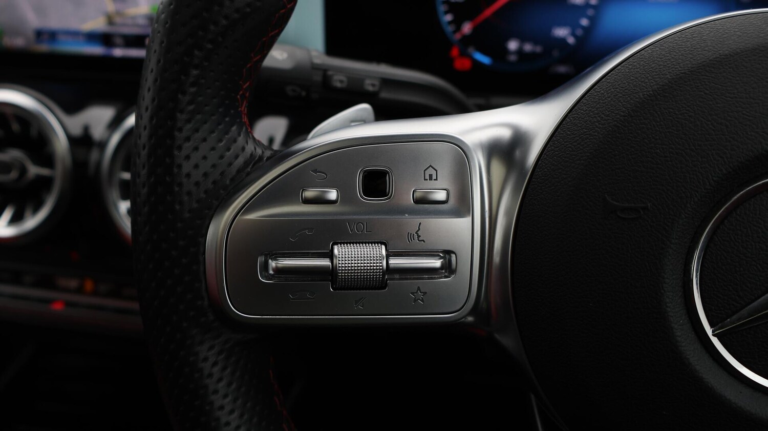 Used Mercedes-Benz GLA 2022 for sale - 76728713: Photo 26