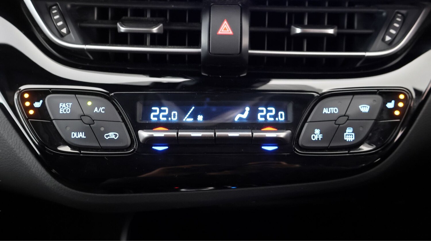 Used Toyota C-HR 2023 for sale - 77675805: Photo 12