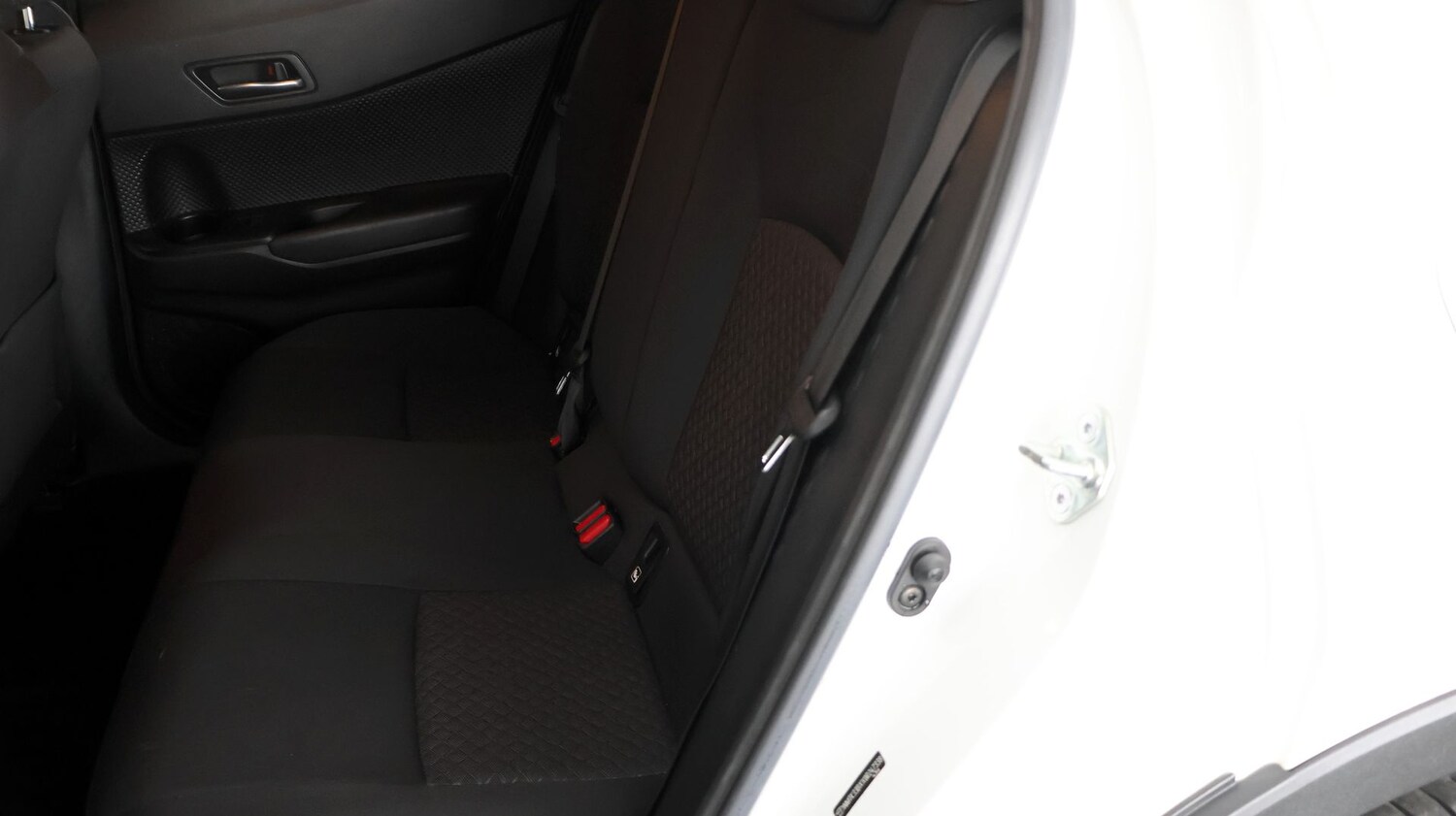 Used Toyota C-HR 2023 for sale - 77675805: Photo 16