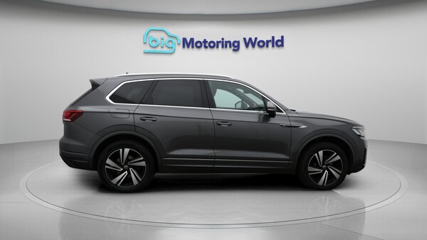 Used Volkswagen Touareg 2023 for sale - 76295795: Photo 9