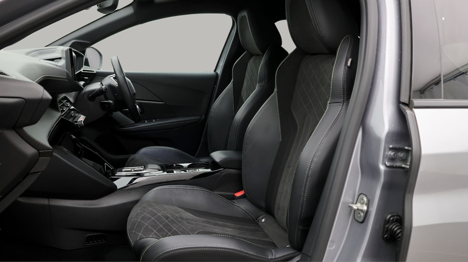 Used Peugeot 208 2022 for sale - 78083885: Photo 14