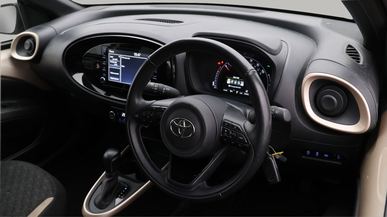 Used Toyota Aygo X for sale - 77337442: Photo 9