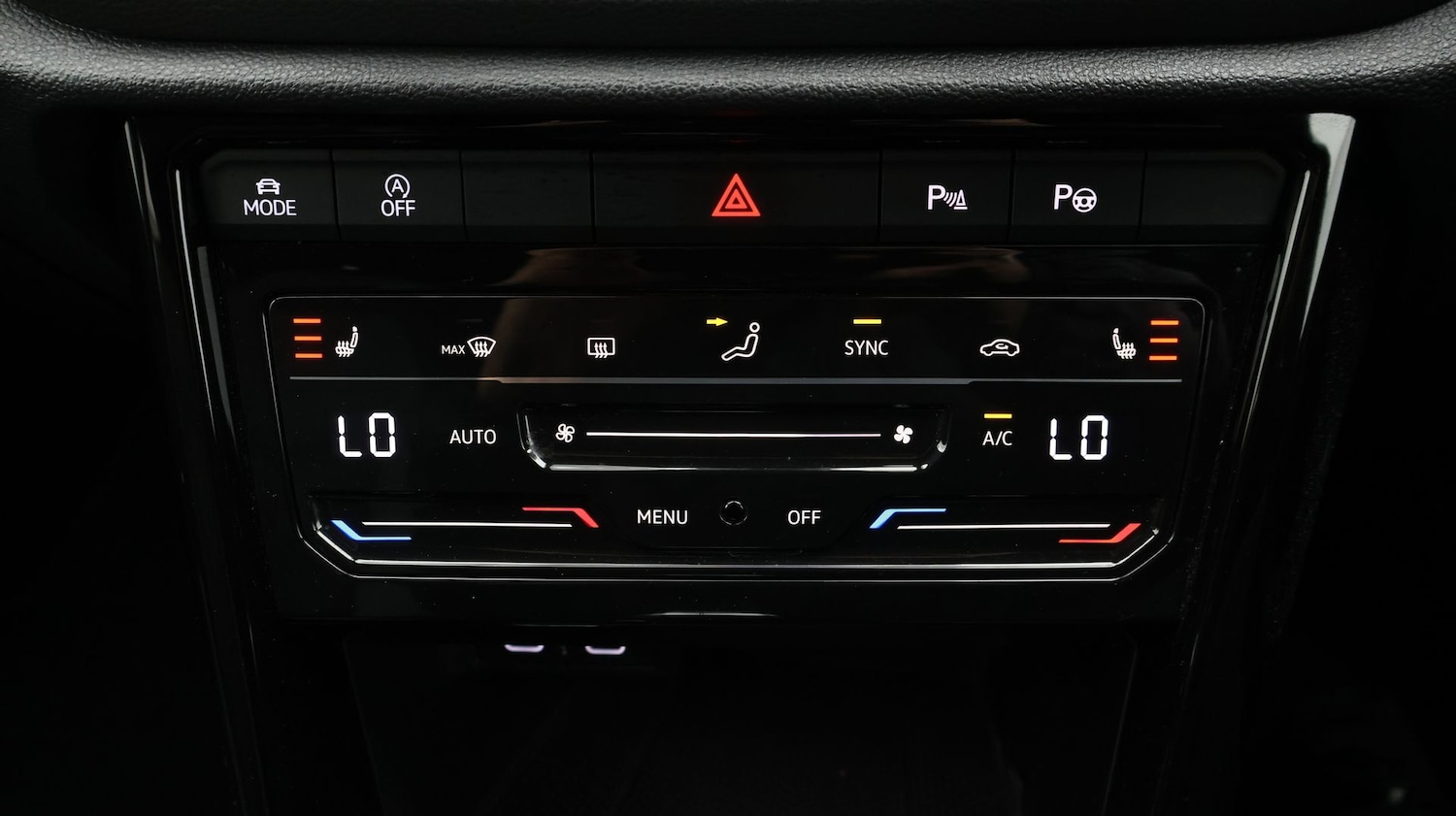 Used Volkswagen T-Roc 2023 for sale - 77617590: Photo 12