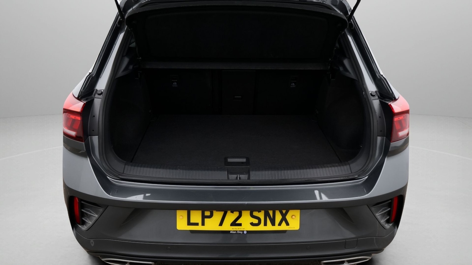 Used Volkswagen T-Roc 2023 for sale - 77617590: Photo 17