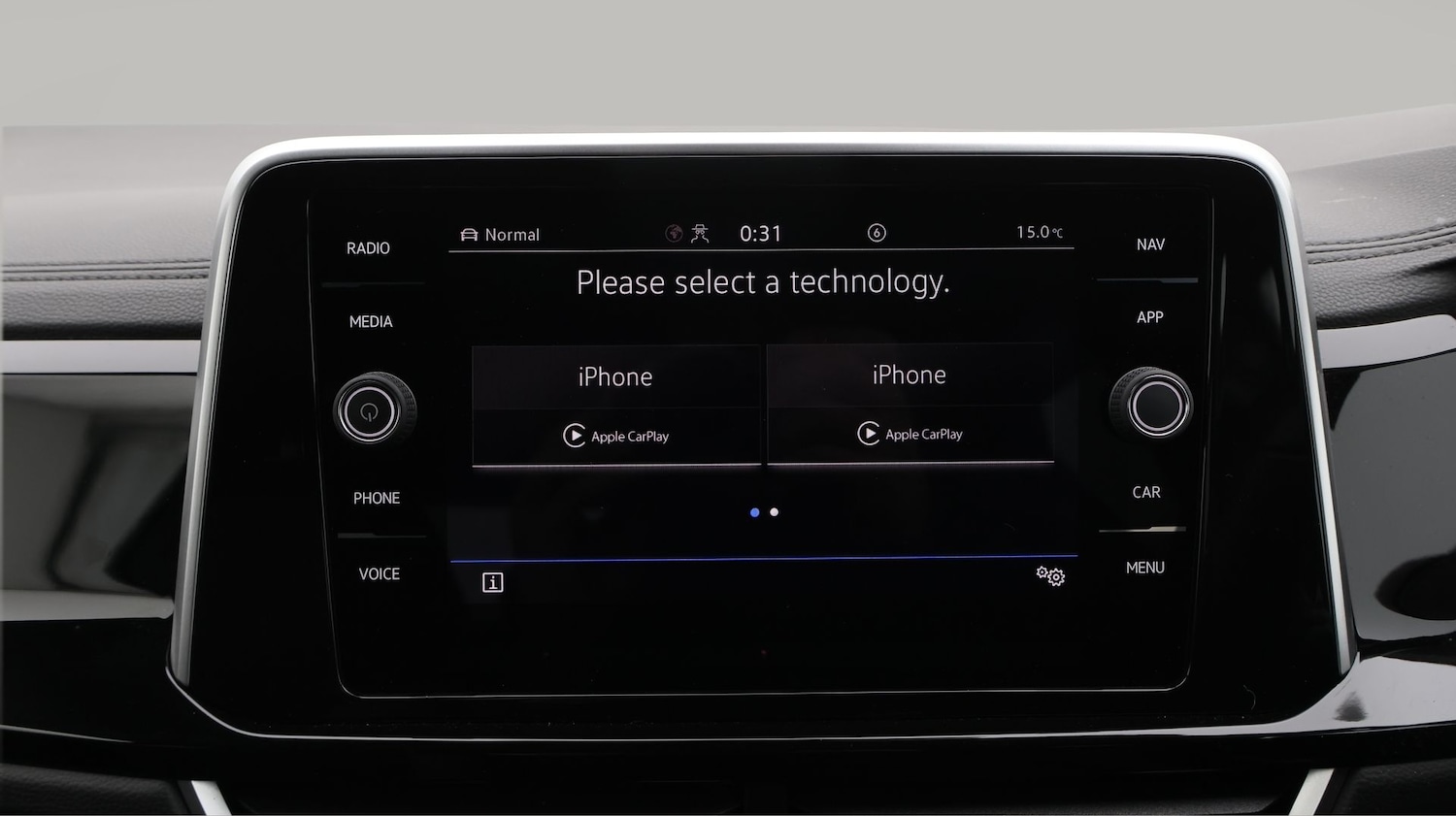 Used Volkswagen T-Roc 2023 for sale - 77617590: Photo 25