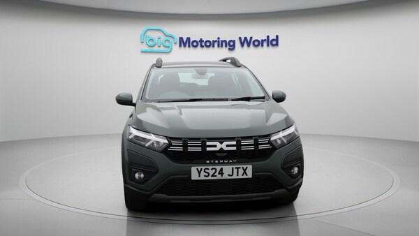 Used Dacia Sandero Stepway 2024 for sale - 75720290: Photo 3