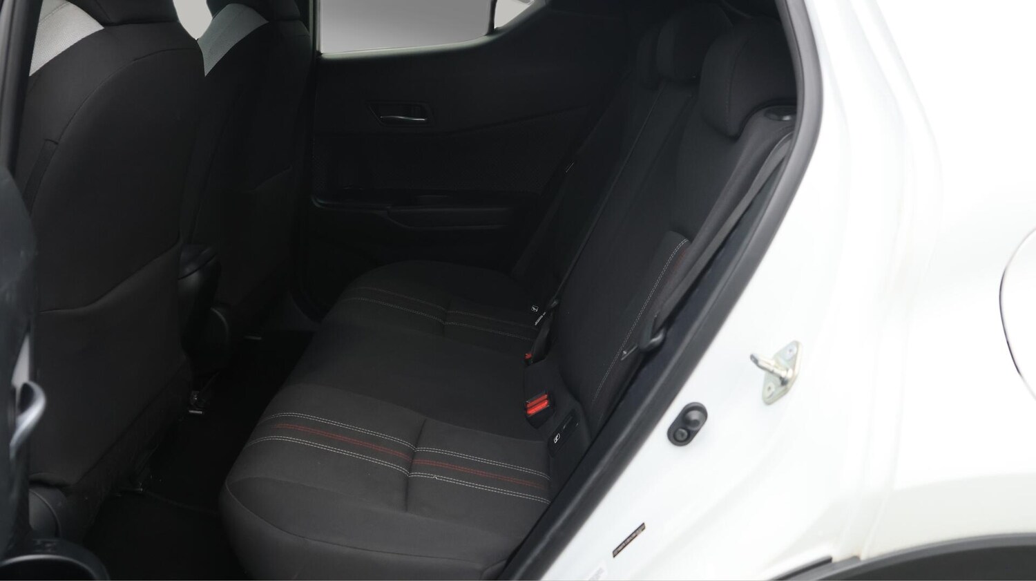 Used Toyota C-HR 2022 for sale - 76001992: Photo 17