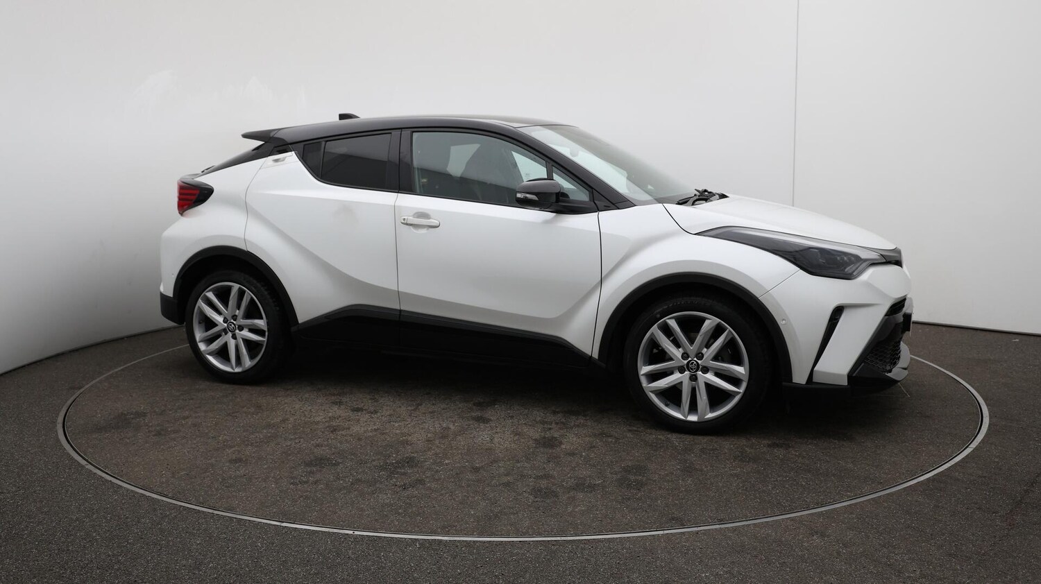 Used Toyota C-HR 2022 for sale - 76001992: Photo 47