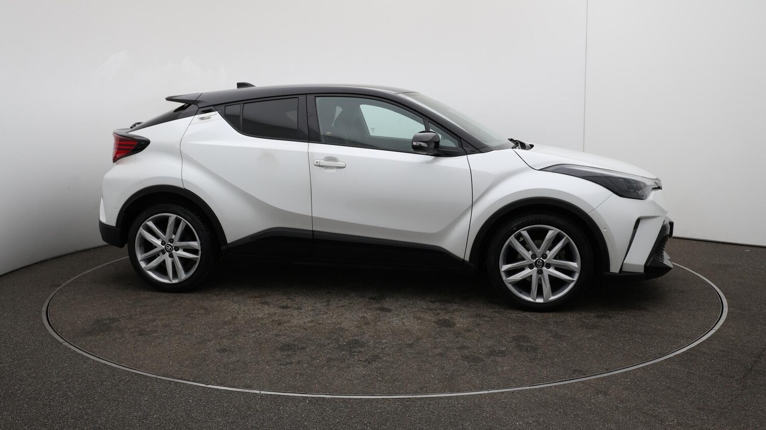 Used Toyota C-HR 2022 for sale - 76001992: Photo 49