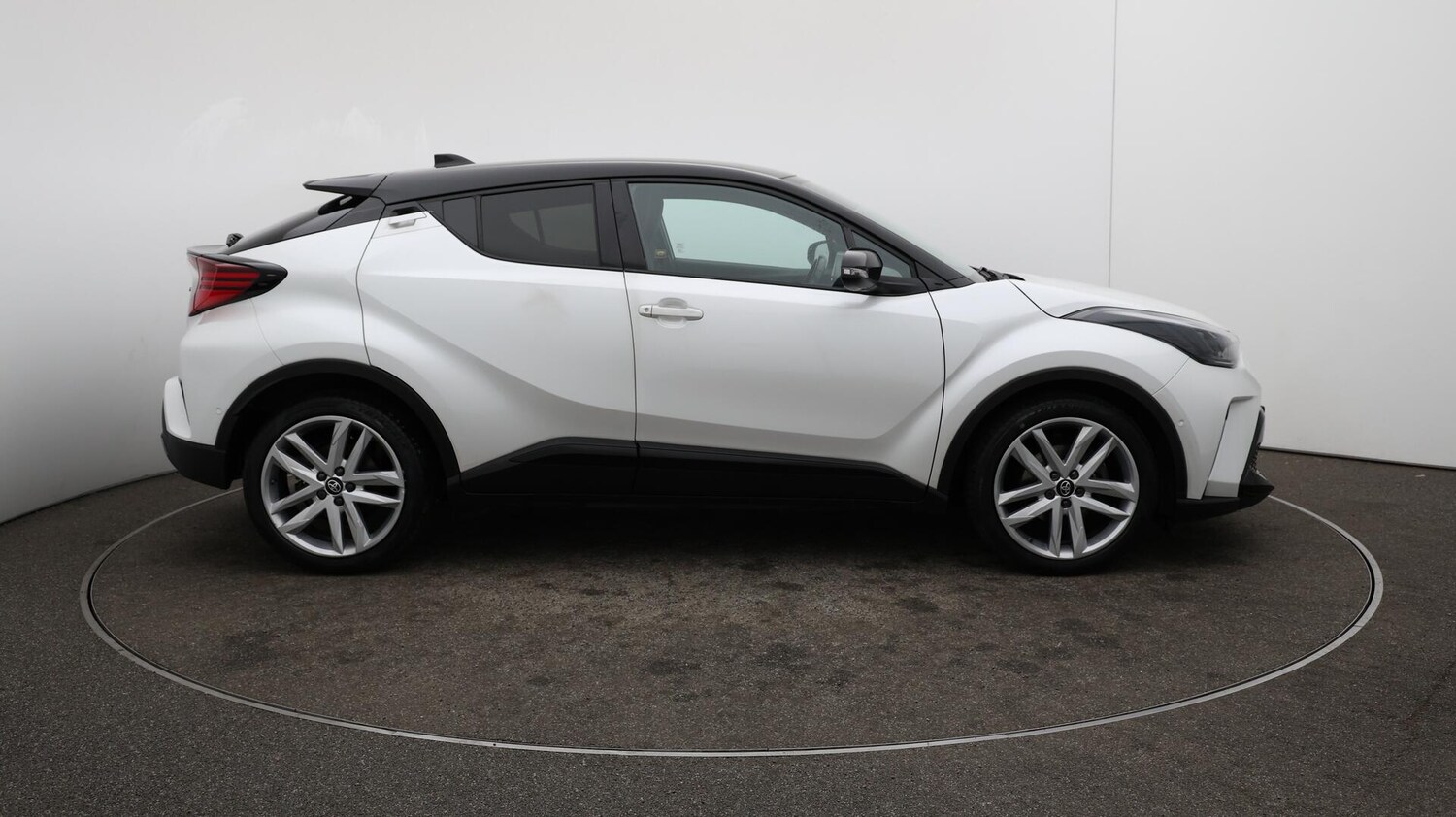 Used Toyota C-HR 2022 for sale - 76001992: Photo 50