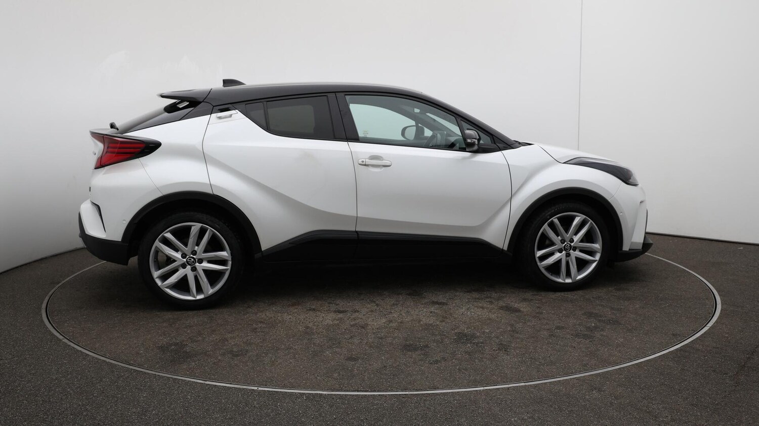 Used Toyota C-HR 2022 for sale - 76001992: Photo 51
