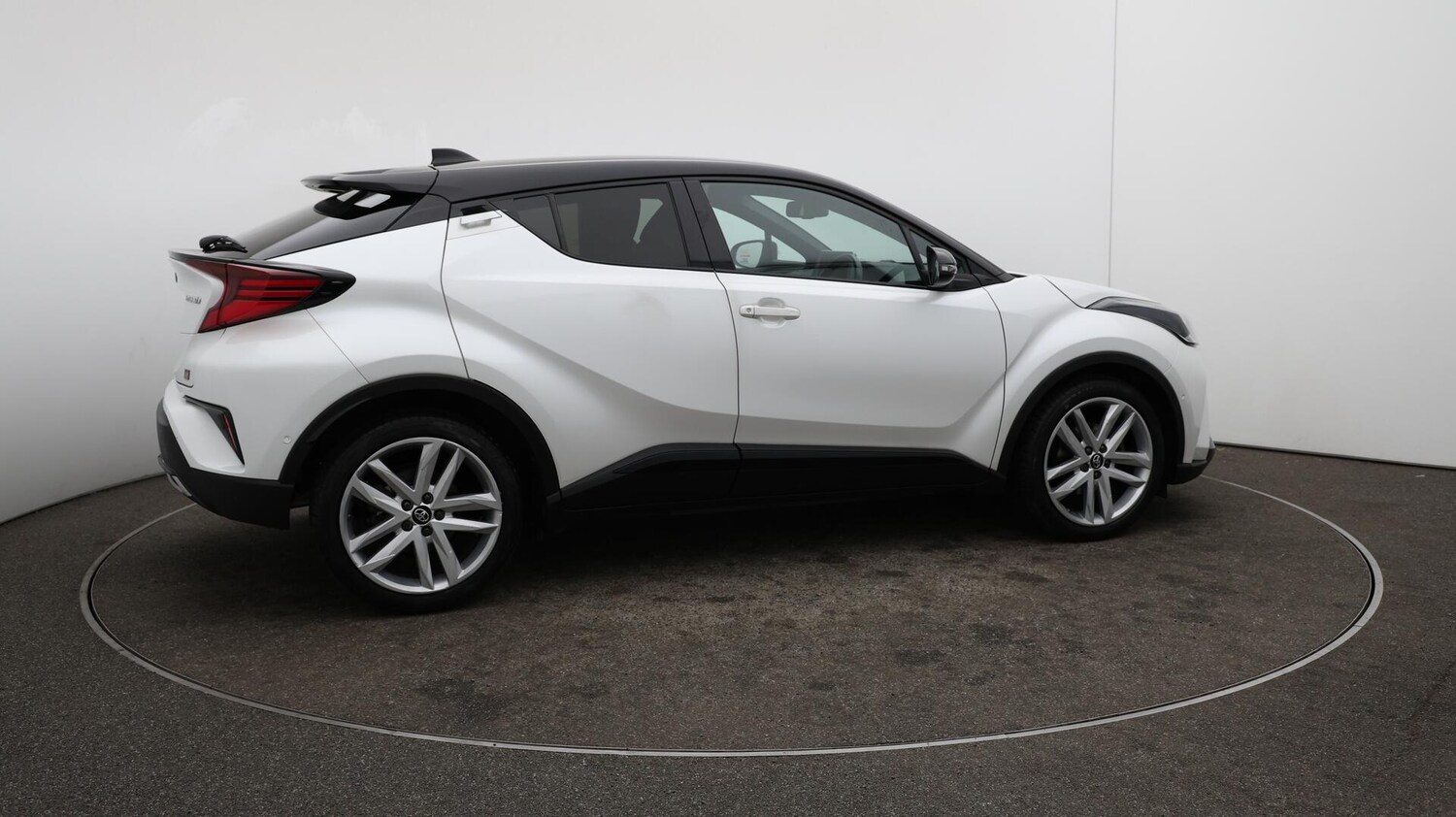 Used Toyota C-HR 2022 for sale - 76001992: Photo 52