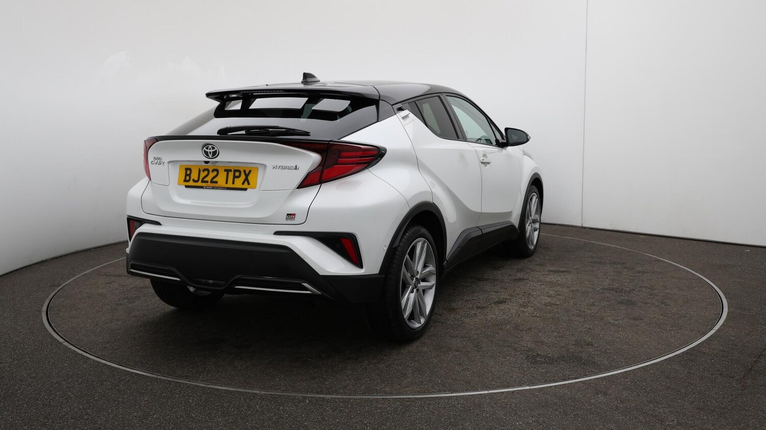 Used Toyota C-HR 2022 for sale - 76001992: Photo 56
