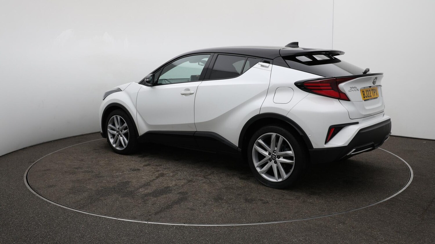 Used Toyota C-HR 2022 for sale - 76001992: Photo 64