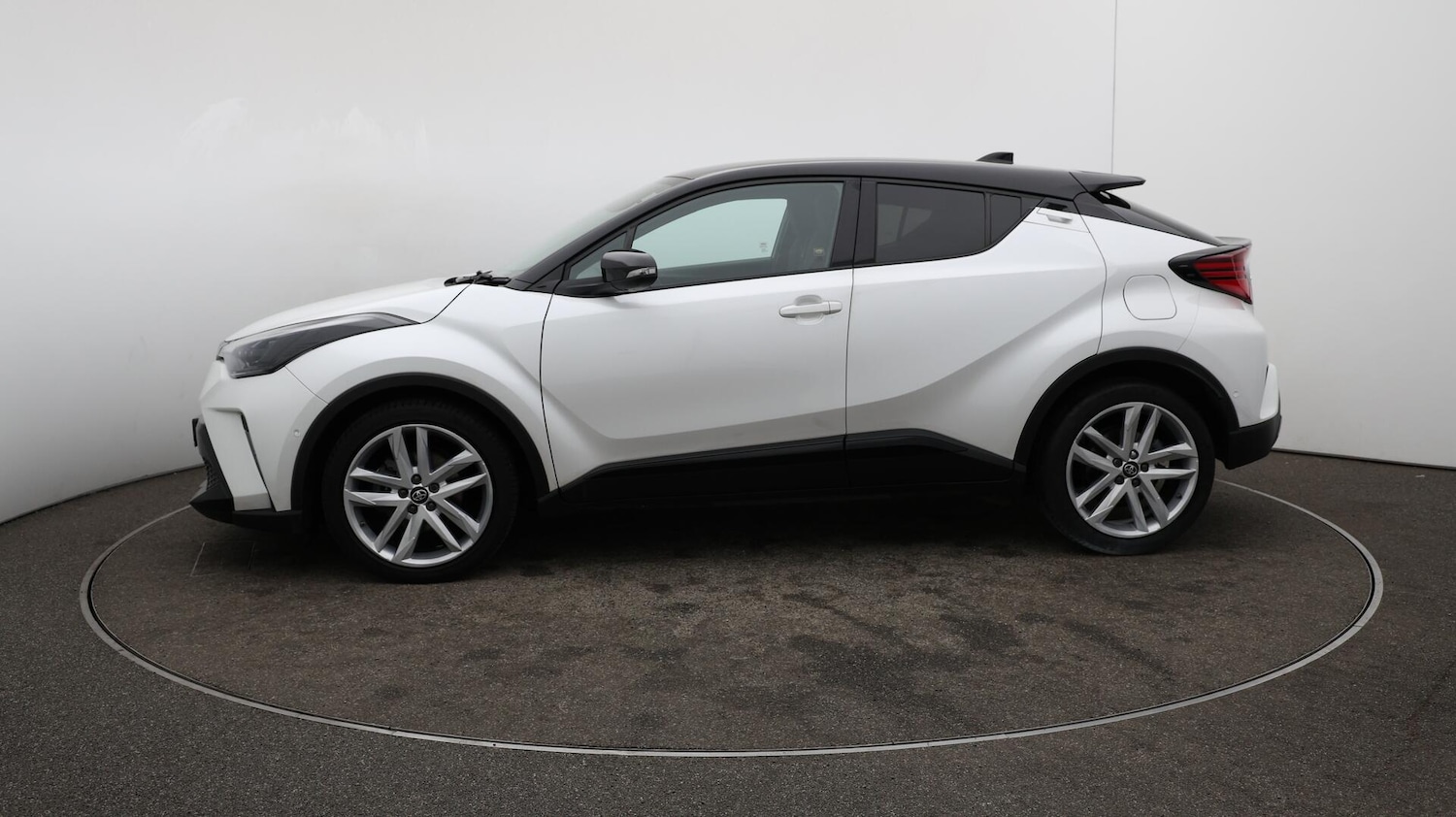 Used Toyota C-HR 2022 for sale - 76001992: Photo 66