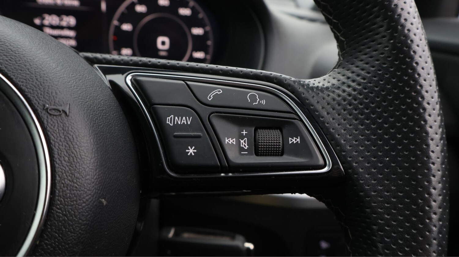 Used Audi Q2 2021 for sale - 77460127: Photo 23