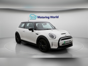 Used MINI Hatch 2022 for sale - 77189450: Photo