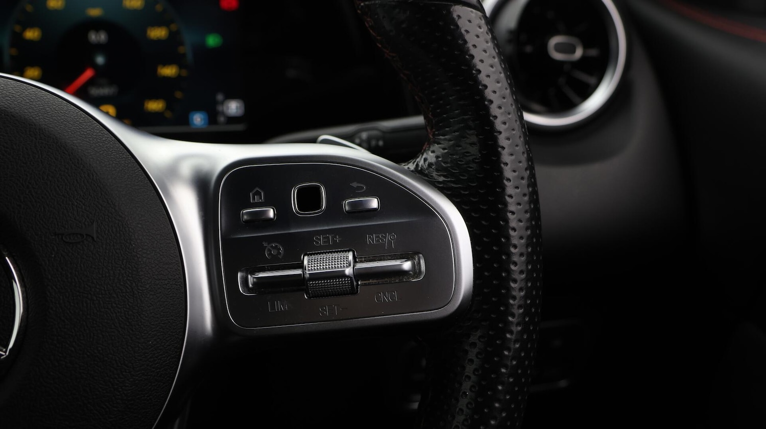 Used Mercedes-Benz GLB 2021 for sale - 76573072: Photo 25